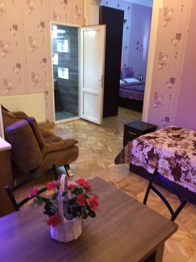 Отель Good Luck Кутаиси Экстерьер фото