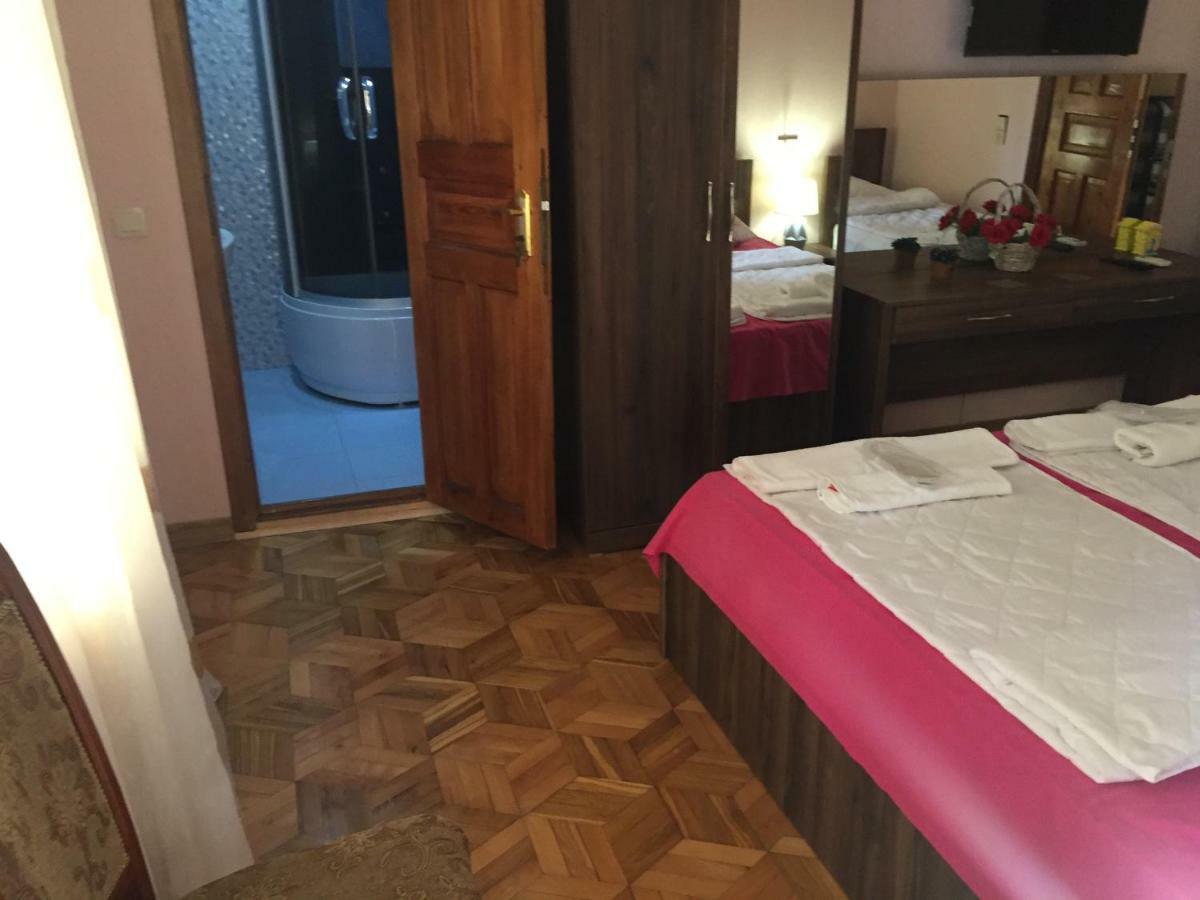 Отель Good Luck Кутаиси Экстерьер фото